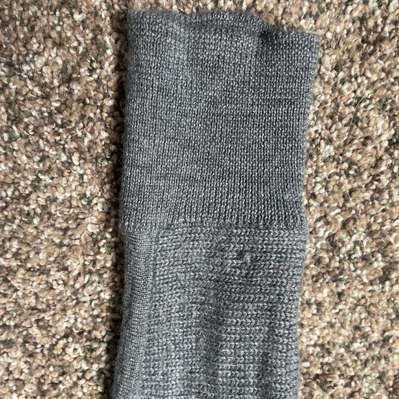 Tahari 100% Extrafine Merino Wool Cowl Neck Tunic Sweater, Size Small, Grey - Picture 7 of 8
